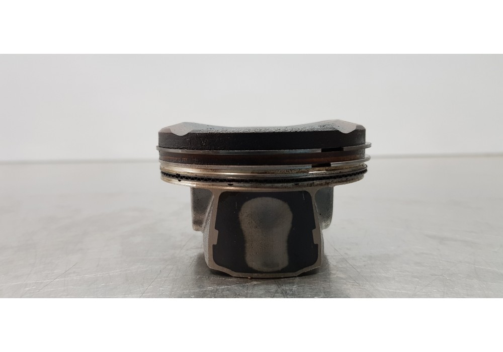 Recambio de piston para toyota corolla touring sports (e21) hybrid advance referencia OEM IAM 1310124050  