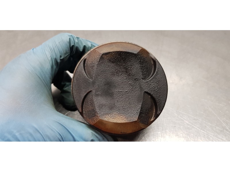 Recambio de piston para toyota corolla touring sports (e21) hybrid advance referencia OEM IAM 1310124050  