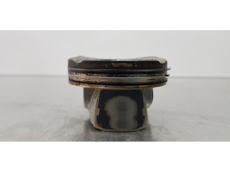 Recambio de piston para toyota corolla touring sports (e21) hybrid advance referencia OEM IAM 1310124050  