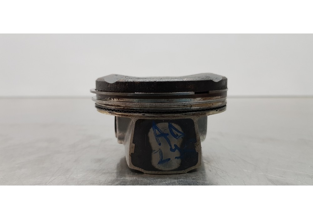 Recambio de piston para toyota corolla touring sports (e21) hybrid advance referencia OEM IAM 1310124050  