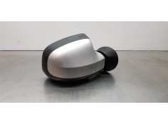 Recambio de retrovisor derecho para dacia duster laureate 4x2 referencia OEM IAM 963017247R  