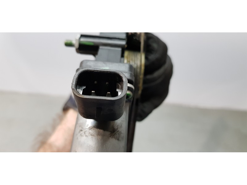 Recambio de elevalunas delantero derecho para iveco daily caja cerrada furgón 3.5 t referencia OEM IAM 5801901052   Recambio de elevalunas delantero derecho para iveco daily caja cerrada furgón 3.5 t referencia OEM IAM 5801901052