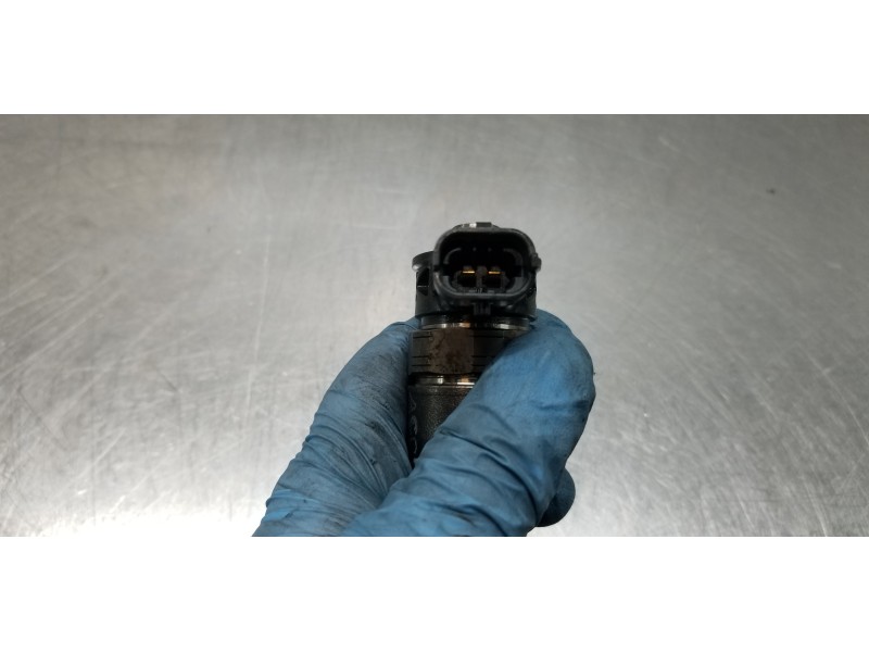 Recambio de inyector para kia carens ( ) basic referencia OEM IAM 338002A610 0445110589 