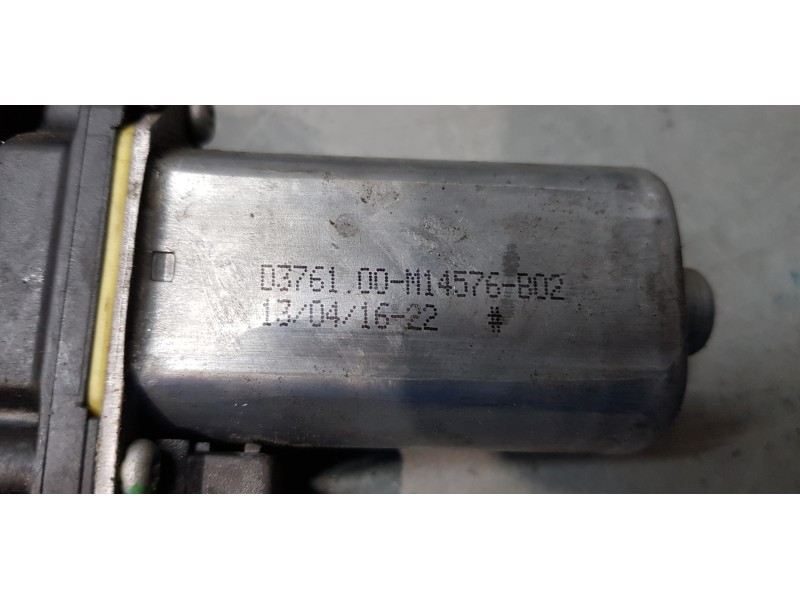 Recambio de elevalunas delantero izquierdo para iveco daily caja cerrada furgón 3.5 t referencia OEM IAM 5801901052   Recambio de elevalunas delantero izquierdo para iveco daily caja cerrada furgón 3.5 t referencia OEM IAM 5801901052