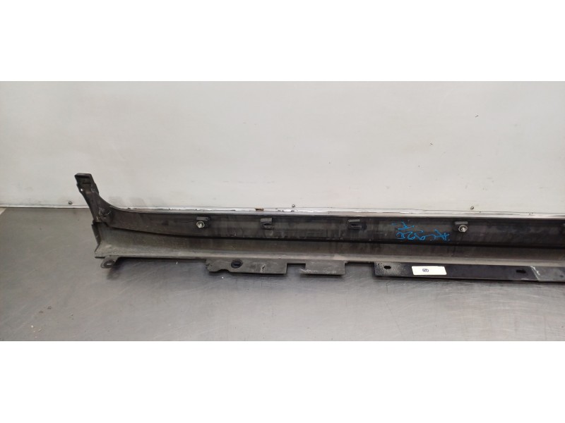 Recambio de faldon lateral para bmw serie x3 (g01) xdrive20d referencia OEM IAM 51777400675  