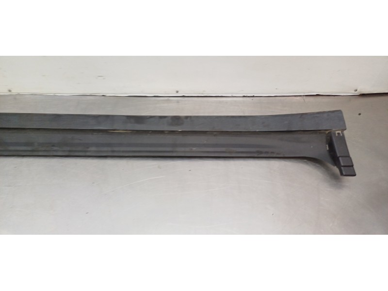 Recambio de faldon lateral para bmw serie x3 (g01) xdrive20d referencia OEM IAM 51777400676  