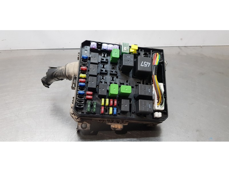 Recambio de caja reles / fusibles para mitsubishi outlander (cw0) challenge 4wd referencia OEM IAM 8565A111   Recambio de caja reles / fusibles para mitsubishi outlander (cw0) challenge 4wd referencia OEM IAM 8565A111