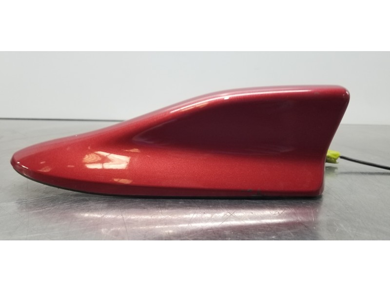 Recambio de antena para mitsubishi outlander (gf0) phev kaiteki 4wd referencia OEM IAM 8723A422  