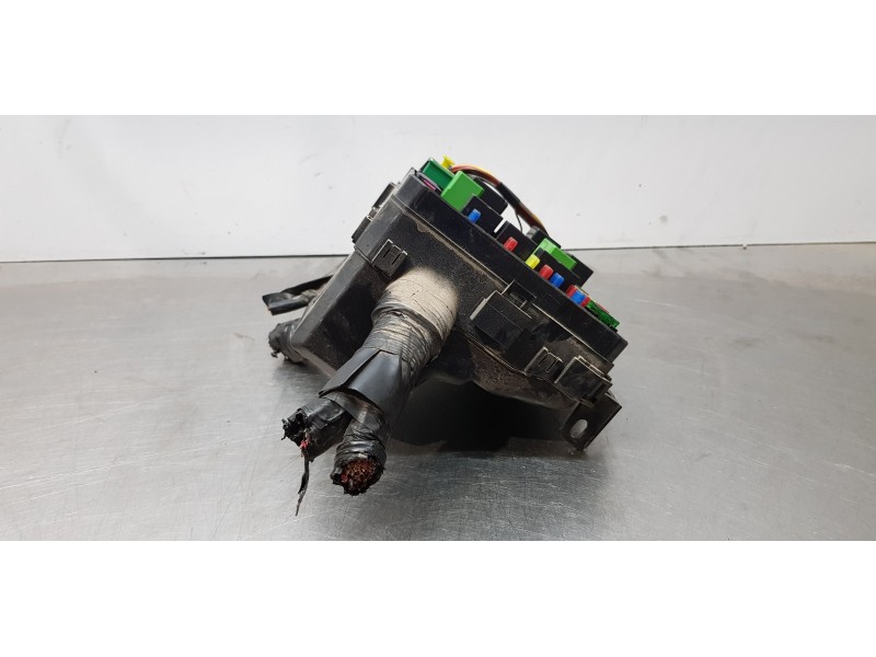 Recambio de caja reles / fusibles para mitsubishi outlander (cw0) challenge 4wd referencia OEM IAM 8565A111   Recambio de caja reles / fusibles para mitsubishi outlander (cw0) challenge 4wd referencia OEM IAM 8565A111