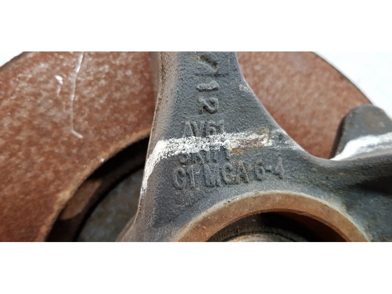 Recambio de mangueta delantera izquierda para ford c-max titanium referencia OEM IAM AV613K171  