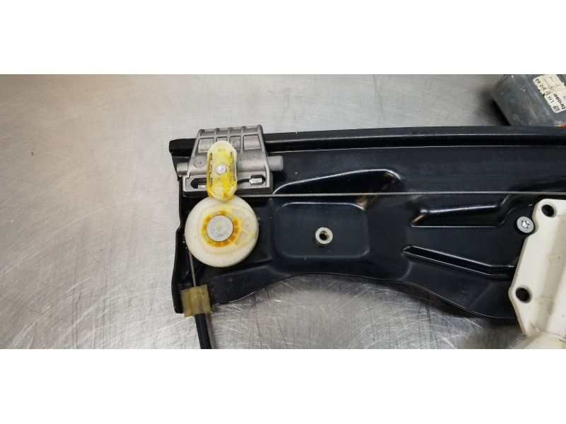 Recambio de elevalunas delantero izquierdo para opel astra twin top cosmo referencia OEM IAM 93187001  