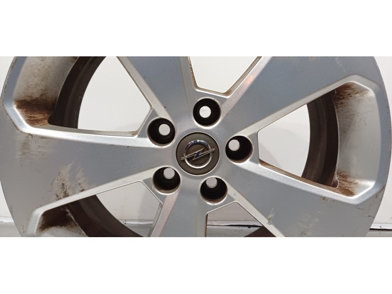 Recambio de llanta para opel mokka selective referencia OEM IAM 95396384  