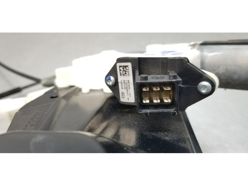 Recambio de elevalunas delantero izquierdo para opel astra twin top cosmo referencia OEM IAM 93187001  