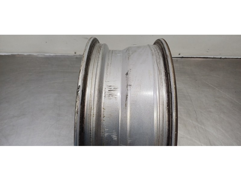 Recambio de llanta para opel mokka selective referencia OEM IAM 95396384  