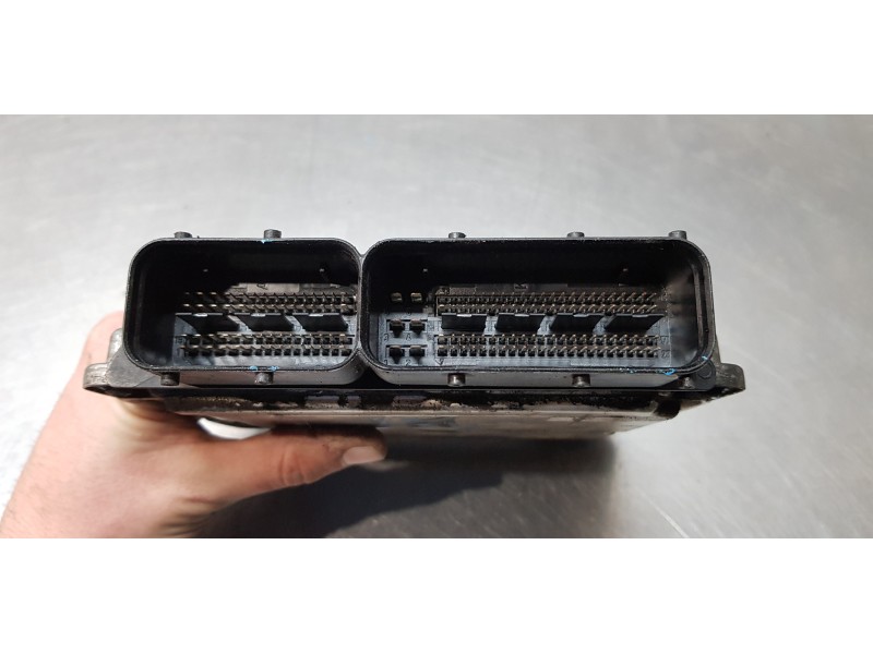 Recambio de centralita motor uce para opel zafira tourer expression referencia OEM IAM 55485466  