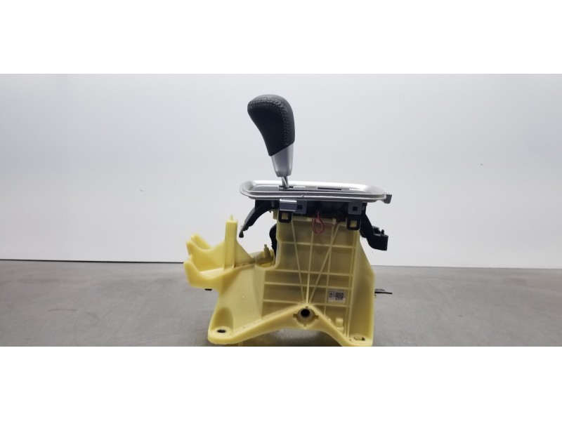 Recambio de palanca cambio para mitsubishi outlander (gf0) motion 2wd referencia OEM IAM 2400A378  