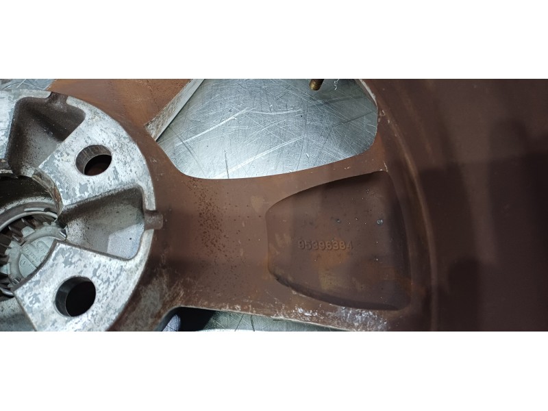 Recambio de llanta para opel mokka selective referencia OEM IAM 95396384   Recambio de llanta para opel mokka selective referencia OEM IAM 95396384