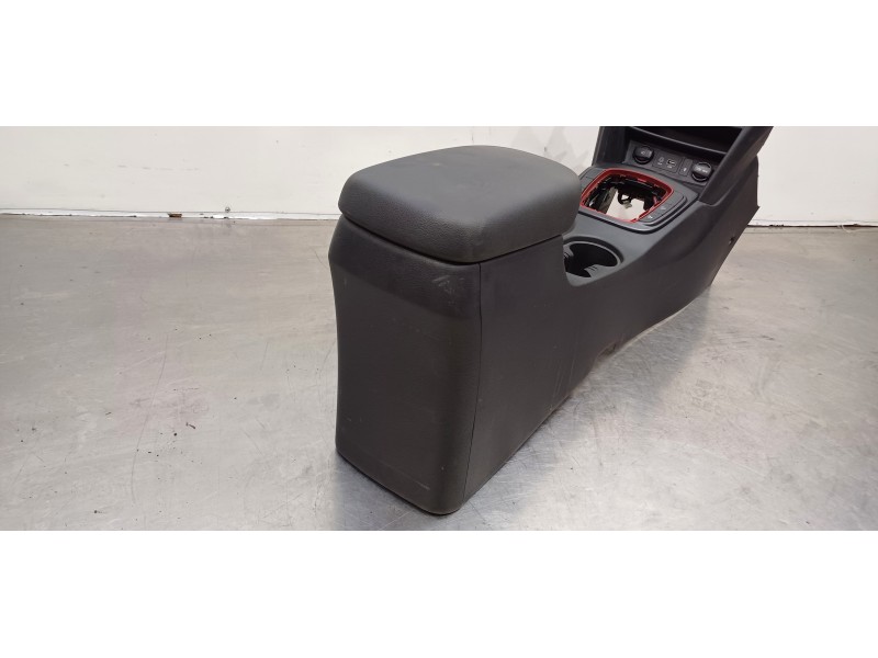 Recambio de apoyabrazos central para hyundai kona klass 2wd referencia OEM IAM 84660J9000TRY 84611J9000TRY 