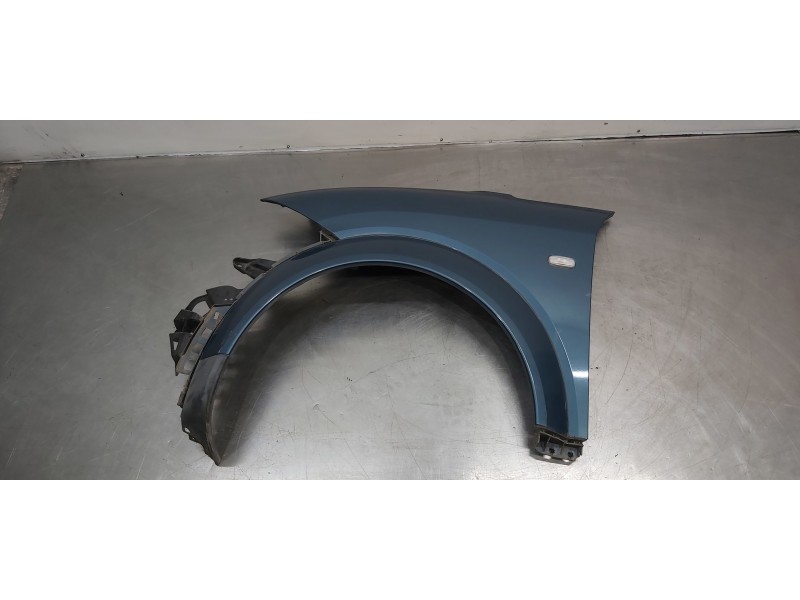 Recambio de aleta delantera izquierda para audi a2 (8z) 1.4 tdi (55kw) referencia OEM IAM 8Z0821105CGRU  