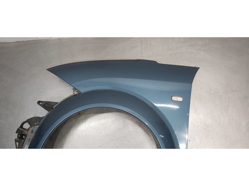 Recambio de aleta delantera izquierda para audi a2 (8z) 1.4 tdi (55kw) referencia OEM IAM 8Z0821105CGRU  