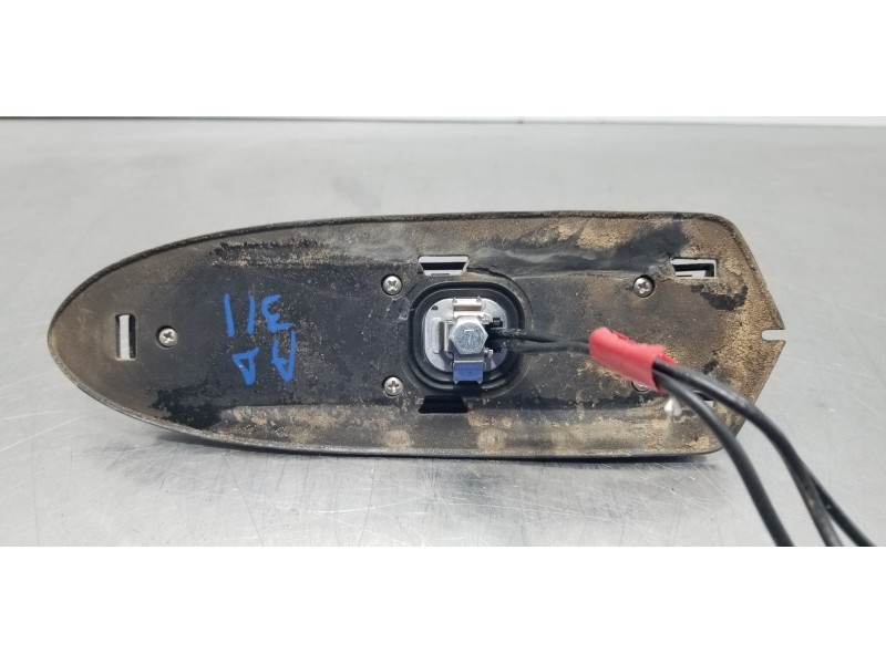 Recambio de antena para mitsubishi outlander (gf0) motion 2wd referencia OEM IAM 8723A422  