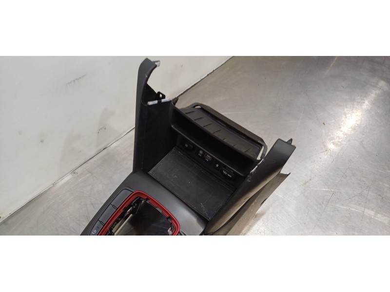 Recambio de apoyabrazos central para hyundai kona klass 2wd referencia OEM IAM 84660J9000TRY 84611J9000TRY 