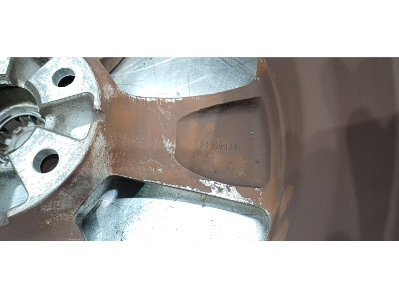 Recambio de llanta para opel mokka selective referencia OEM IAM 95396384  