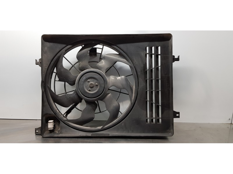 Recambio de electroventilador para hyundai ix35 style 2wd referencia OEM IAM 253802Y500   Recambio de electroventilador para hyundai ix35 style 2wd referencia OEM IAM 253802Y500