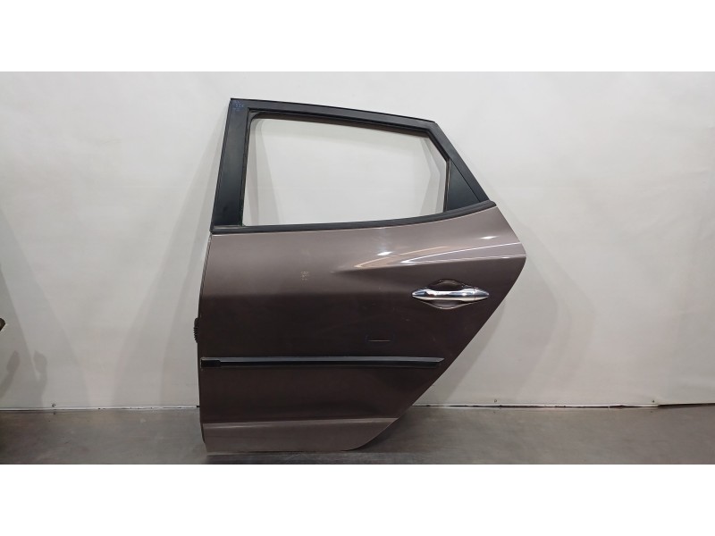 Recambio de puerta trasera izquierda para hyundai ix35 style 2wd referencia OEM IAM 770032Y000   Recambio de puerta trasera izquierda para hyundai ix35 style 2wd referencia OEM IAM 770032Y000