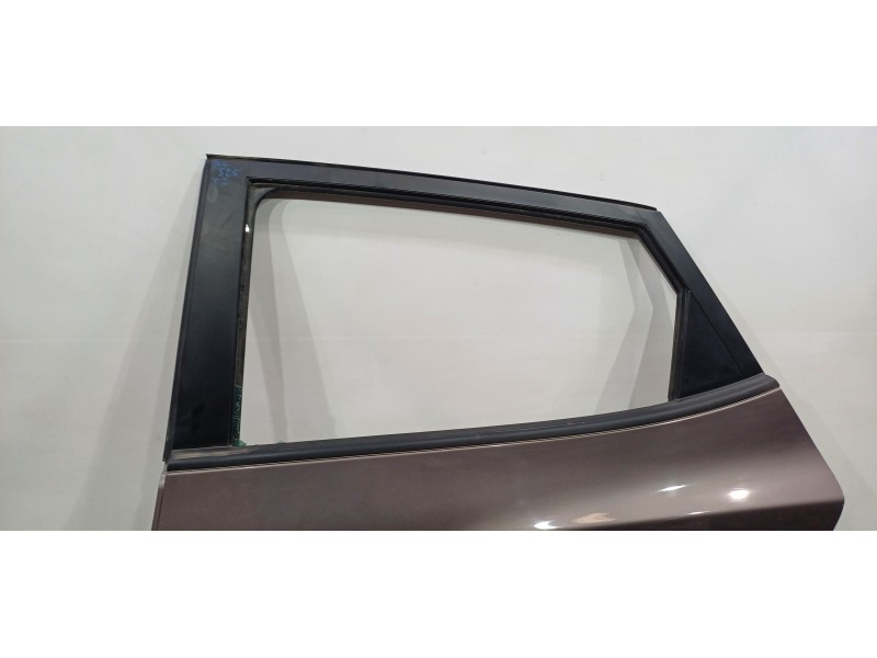 Recambio de puerta trasera izquierda para hyundai ix35 style 2wd referencia OEM IAM 770032Y000   Recambio de puerta trasera izquierda para hyundai ix35 style 2wd referencia OEM IAM 770032Y000