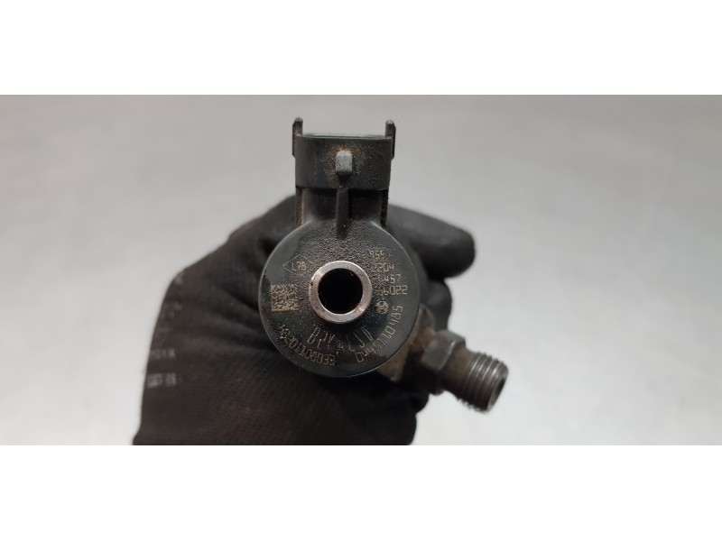 Recambio de inyector para nissan nv 200 (m20) kombi comfort referencia OEM IAM H8201108033 0445110485 