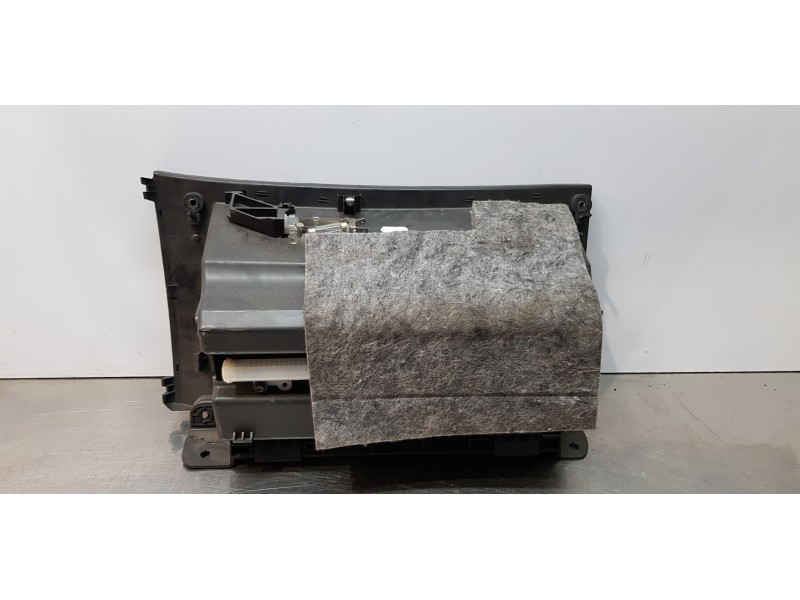 Recambio de guantera para opel zafira tourer expression referencia OEM IAM 208926627  