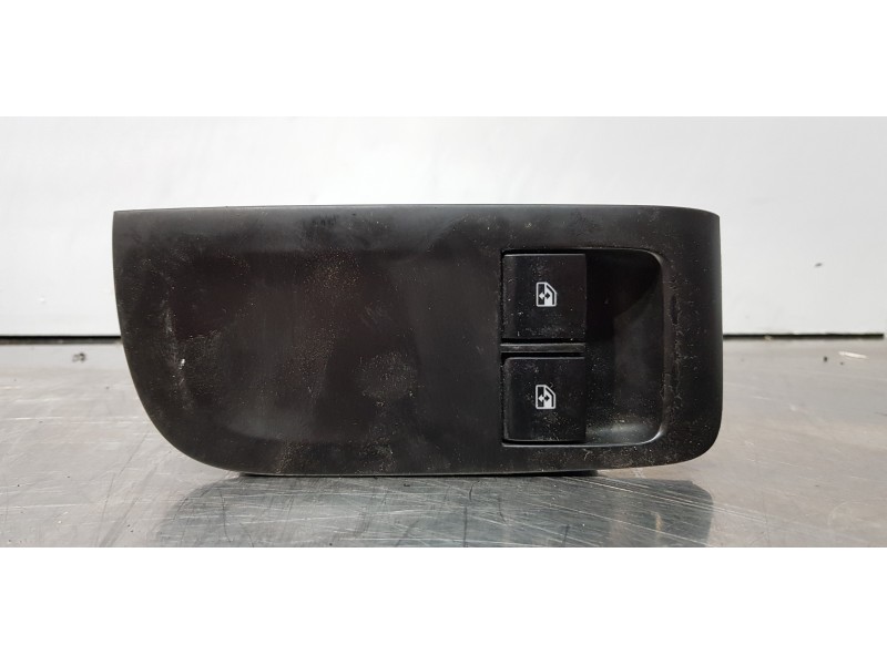 Recambio de mando elevalunas delantero izquierdo para opel zafira tourer expression referencia OEM IAM 13305978  