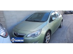 opel astra j lim. del año 2012