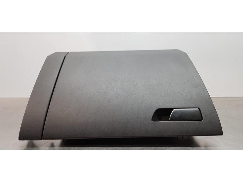 Recambio de guantera para seat leon sportstourer (kl8) xcellence referencia OEM IAM 5FB857095F4PK 05FB857095F 5FB857095F