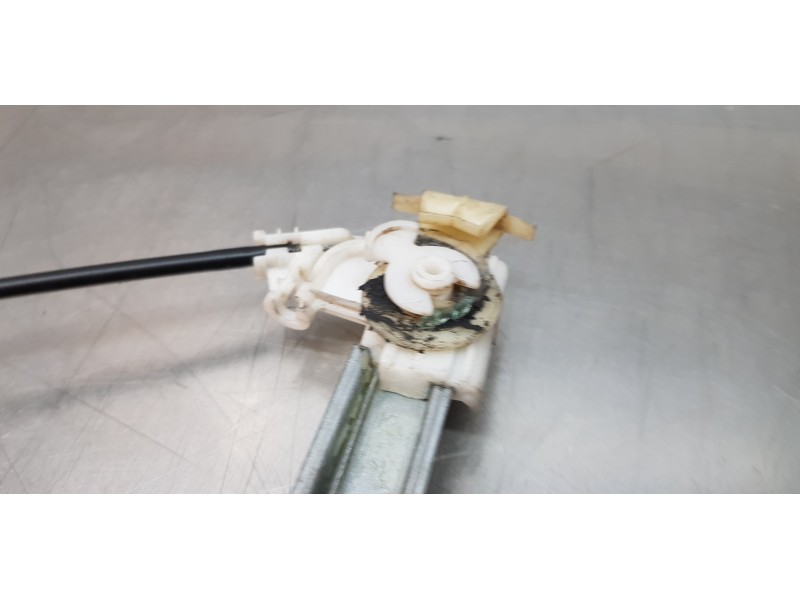 Recambio de elevalunas delantero derecho para renault espace iv (jk0) initiale referencia OEM IAM 8200017894  