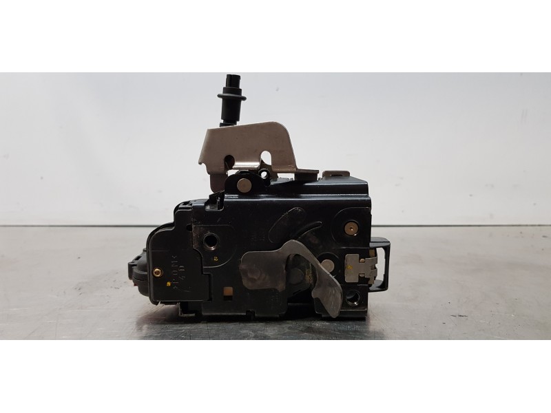 Recambio de cerradura puerta trasera derecha para audi a4 berlina (8e) 2.0 referencia OEM IAM 8E0839016C  