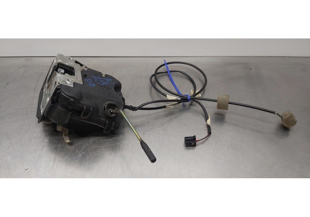 Recambio de cerradura puerta delantera derecha para mercedes clase clk (w209) coupe 320 (209.365) referencia OEM IAM 2097200435 