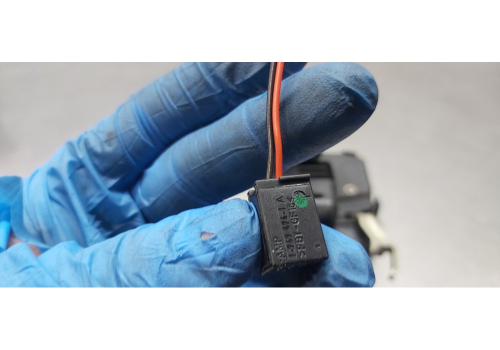 Recambio de cerradura puerta delantera derecha para mercedes clase clk (w209) coupe 320 (209.365) referencia OEM IAM 2097200435 