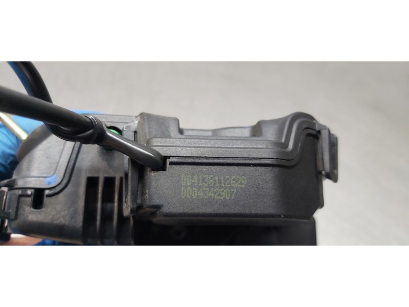 Recambio de cerradura puerta delantera derecha para mercedes clase clk (w209) coupe 320 (209.365) referencia OEM IAM 2097200435 