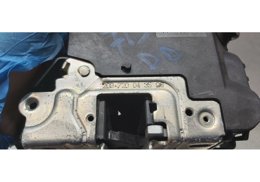 Recambio de cerradura puerta delantera derecha para mercedes clase clk (w209) coupe 320 (209.365) referencia OEM IAM 2097200435 