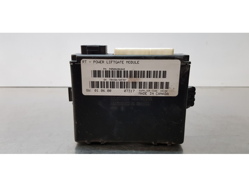 Recambio de modulo electronico para chrysler grand voyager limited referencia OEM IAM P05082068AD  