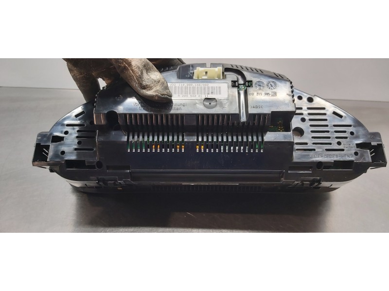 Recambio de cuadro instrumentos para mercedes clase clk (w209) coupe 320 (209.365) referencia OEM IAM A2095400111   Recambio de cuadro instrumentos para mercedes clase clk (w209) coupe 320 (209.365) referencia OEM IAM A2095400111