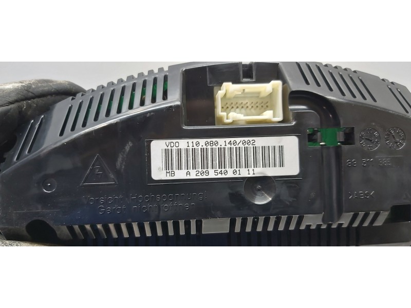 Recambio de cuadro instrumentos para mercedes clase clk (w209) coupe 320 (209.365) referencia OEM IAM A2095400111  