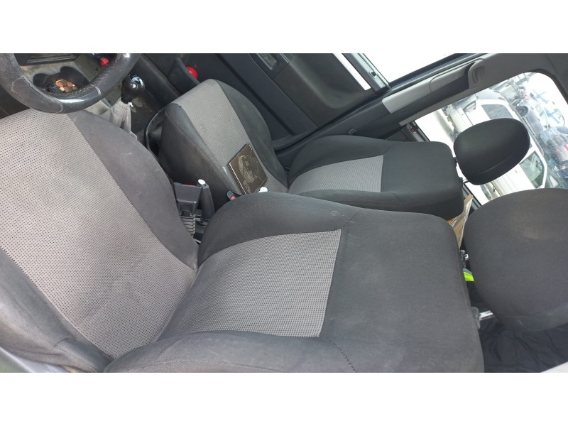 opel meriva del año 2005