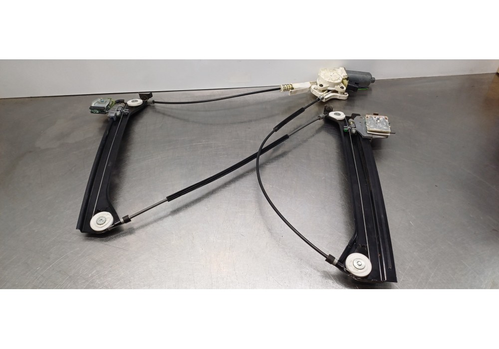 Recambio de elevalunas delantero derecho para mercedes clase clk (w209) coupe 320 (209.365) referencia OEM IAM A2097200846  