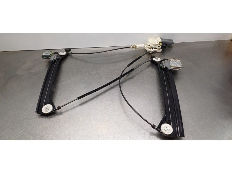 Recambio de elevalunas delantero derecho para mercedes clase clk (w209) coupe 320 (209.365) referencia OEM IAM A2097200846  