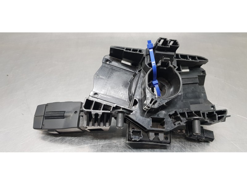 Recambio de mando multifuncion para dacia lodgy laureate referencia OEM IAM 255672302R  