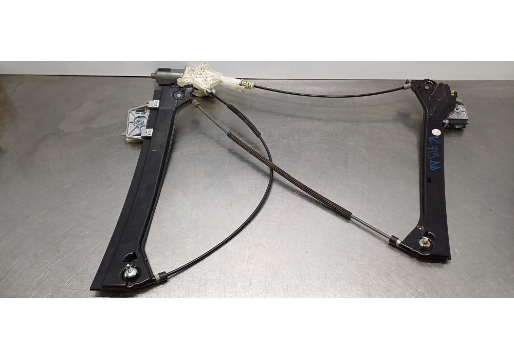 Recambio de elevalunas delantero derecho para mercedes clase clk (w209) coupe 320 (209.365) referencia OEM IAM A2097200846  