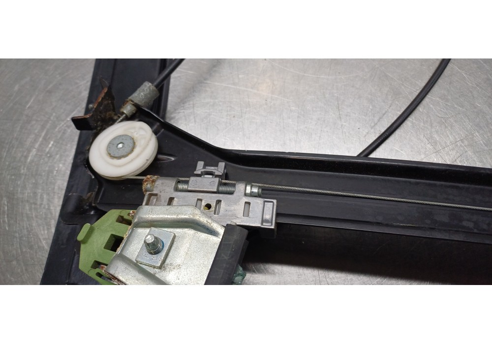 Recambio de elevalunas delantero derecho para mercedes clase clk (w209) coupe 320 (209.365) referencia OEM IAM A2097200846  